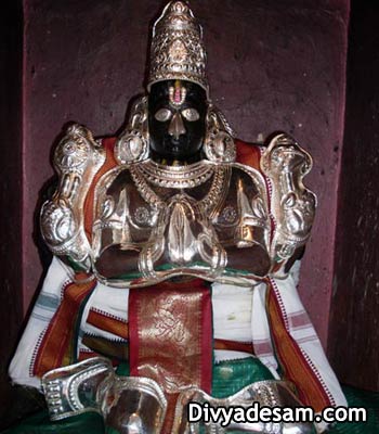 Tiruveliyankudi Divyadesam - Garudalwar