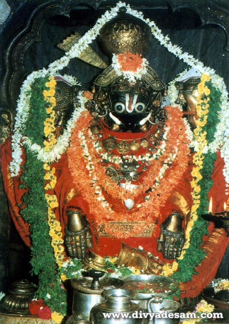 Yoga Narasimha Temple Melkote - Melukote