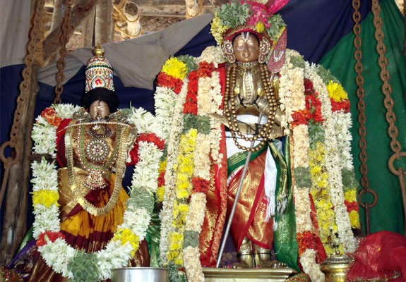 Thiru Mangai Alwar and Kumudha Valli Nachiyar, Tiru Nagari