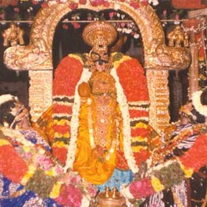 Sri Ranganathar with Nachiyars