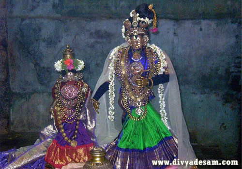 Sri Tirumangai Alwar - Nachiyar Thirukolam - Parakala Nayaki